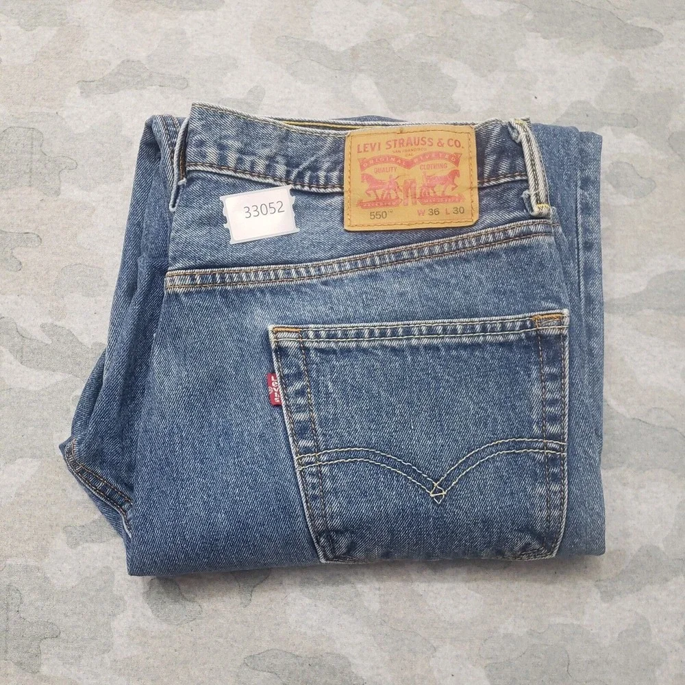 Levi's‎ 505 Jeans Men's 36x30 Blue Straight Leg Denim Medium Wash